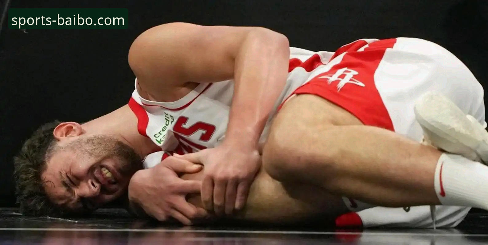 百博sports网页登录 3个关键转折点:复盘火箭18分领先遭尼克斯逆转的惊魂夜